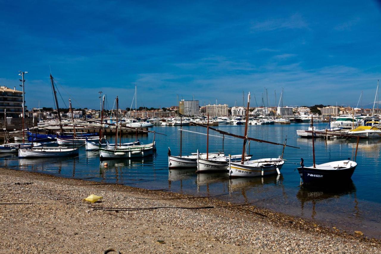 Inmueble De Categoria. Wifi Free Apartment L' Escala Luaran gambar
