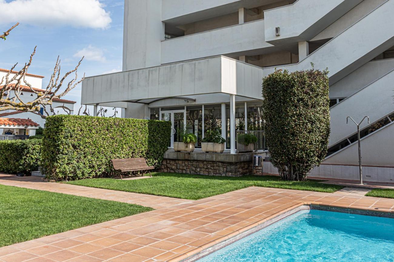 Inmueble De Categoria. Wifi Free Apartment L' Escala Luaran gambar