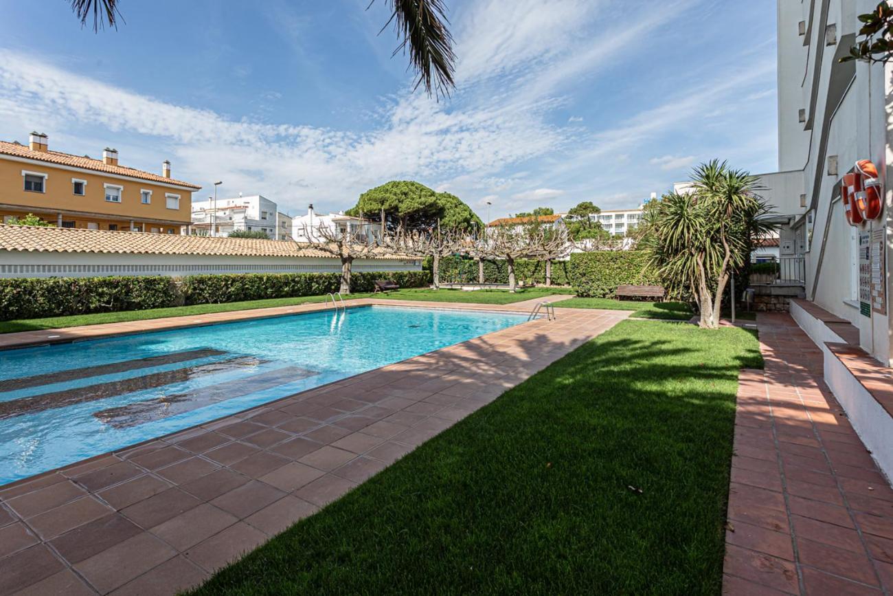 Inmueble De Categoria. Wifi Free Apartment L' Escala Luaran gambar